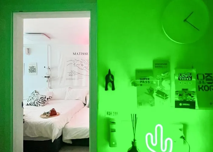 The Bunker, Yeonnam Hongdae Apartment
